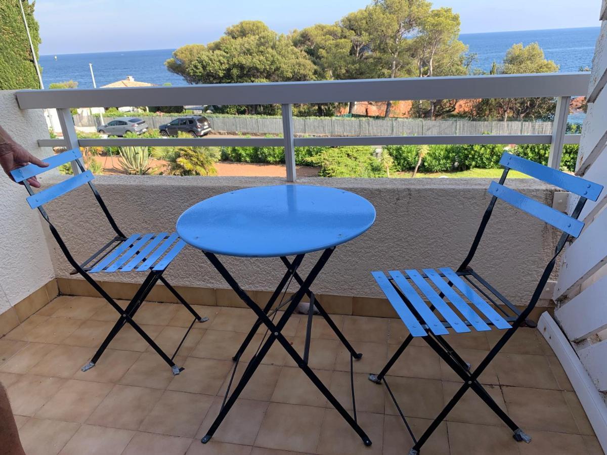 Appartement Vue Mer Domaine Arbore Saint-Raphael  Exterior photo